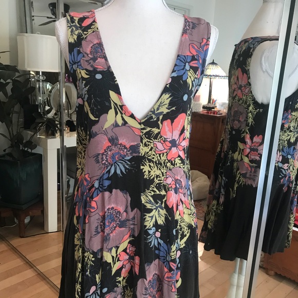 💥Free people adorable slip dress - Picture 3 of 5